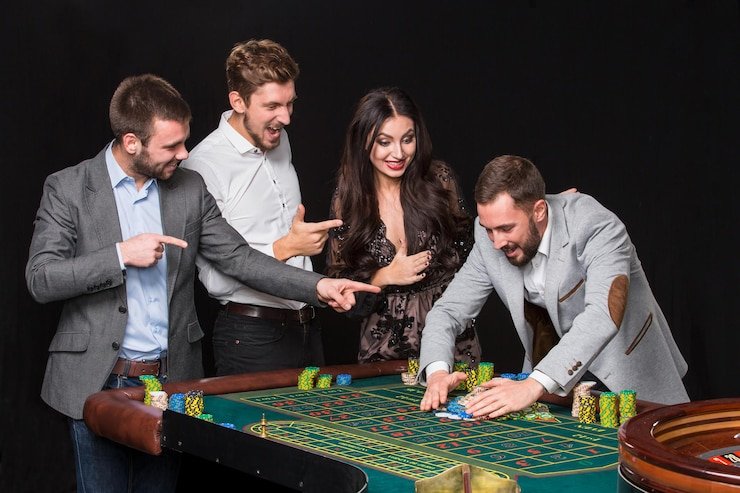 Antarmuka permainan Fortune Ox di platform sultan18 dengan gulungan slot dan simbol-simbol budaya Asia